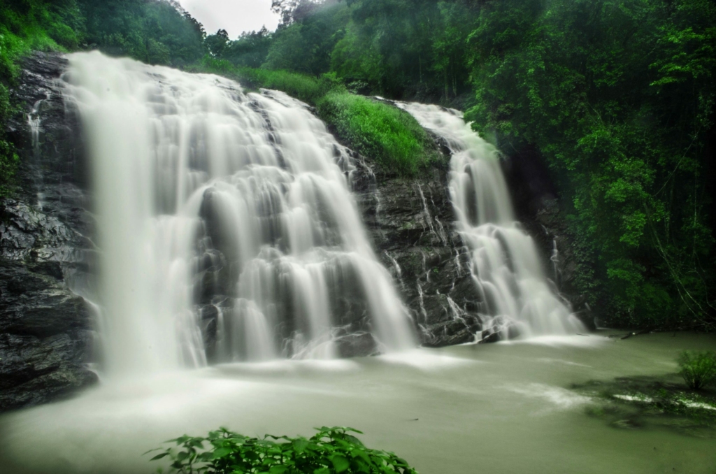 abbey falls in coorg - must visit places in coorg