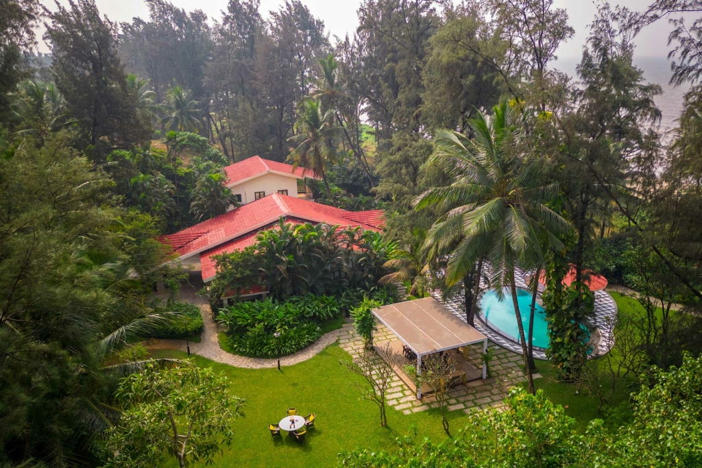 Sea Breeze villa in Alibaug by StayVista