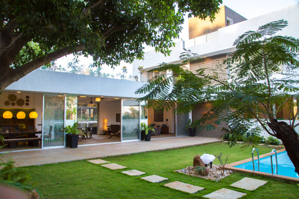 El House - Villa in Lonavala