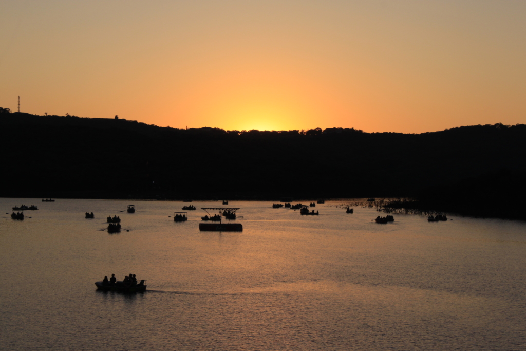 venna lake, one of the top things to do in Mahabaleshwar