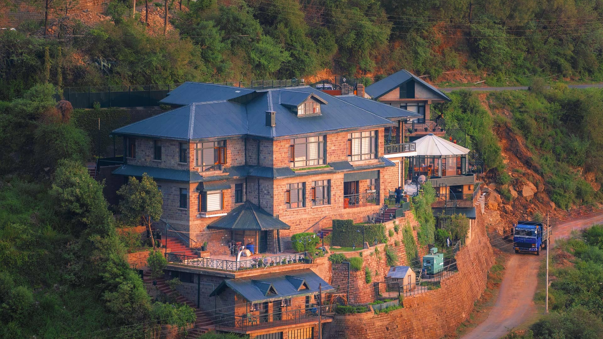 Mysty View homestay in kasauli by stayvista 