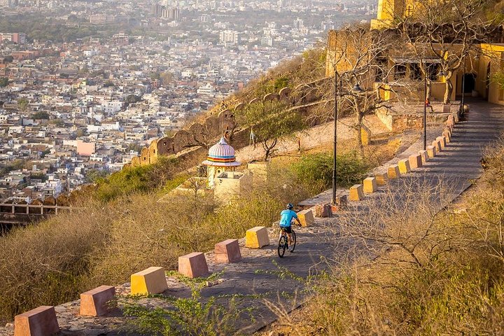 Cycling Tour at Nahargarh Fort