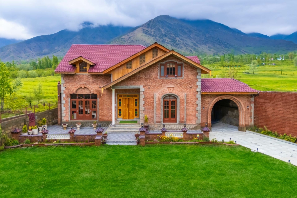 Nazneen, a villa in Kashmir by StayVista