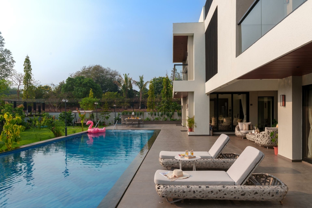 The Amaryllis, a private pool villas near Mumbai