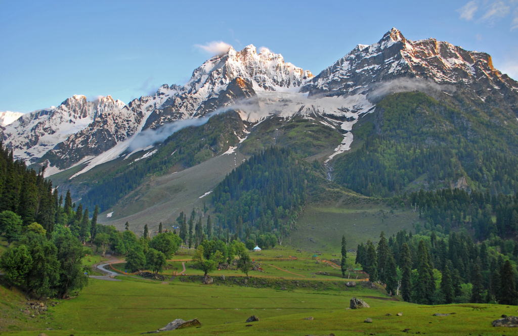 Kashmir Itinerary Day 5: Sonmarg
PC: 
Rajesh via FLICKR - https://www.flickr.com/photos/himalayan-trails/4789965885