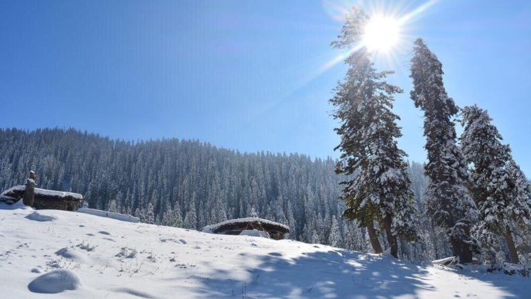 Winter in Pahalgam in December