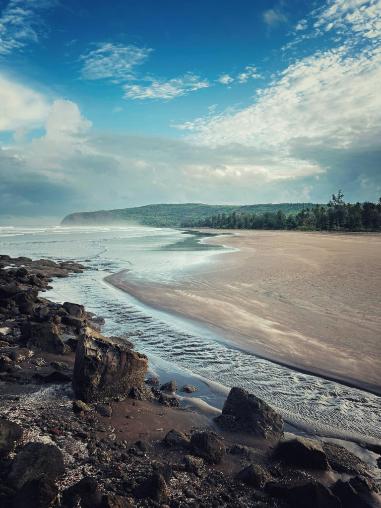 harihareshwar is one of the scenic beaches in maharashtra