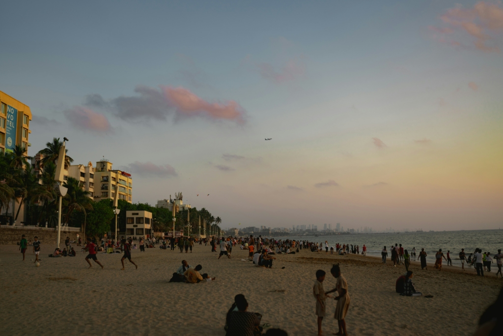 Juhu is one of the best beaches in mumbai