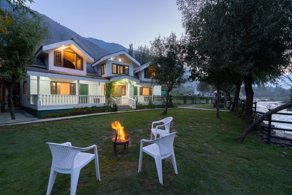 Best homestays in Sonmarg by StayVista
Water's Edge