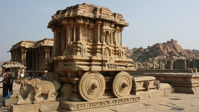 things to do in Hampi PC: Arian Zwegers via Flickr https://www.flickr.com/photos/azwegers/6337304059