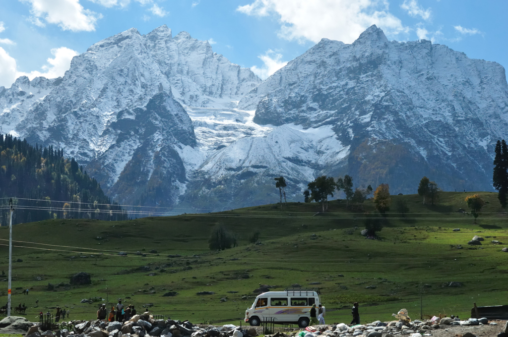 The best time to visit Sonmarg is summer