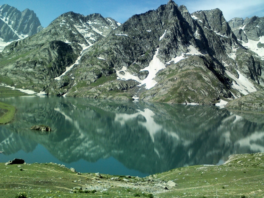 Check out Vishansar Lake during the best time to visit Sonmarg