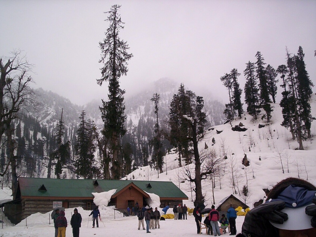 manali in february