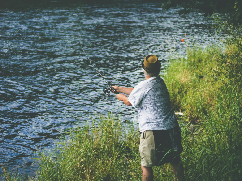 things to do in tirthan also includes fishing