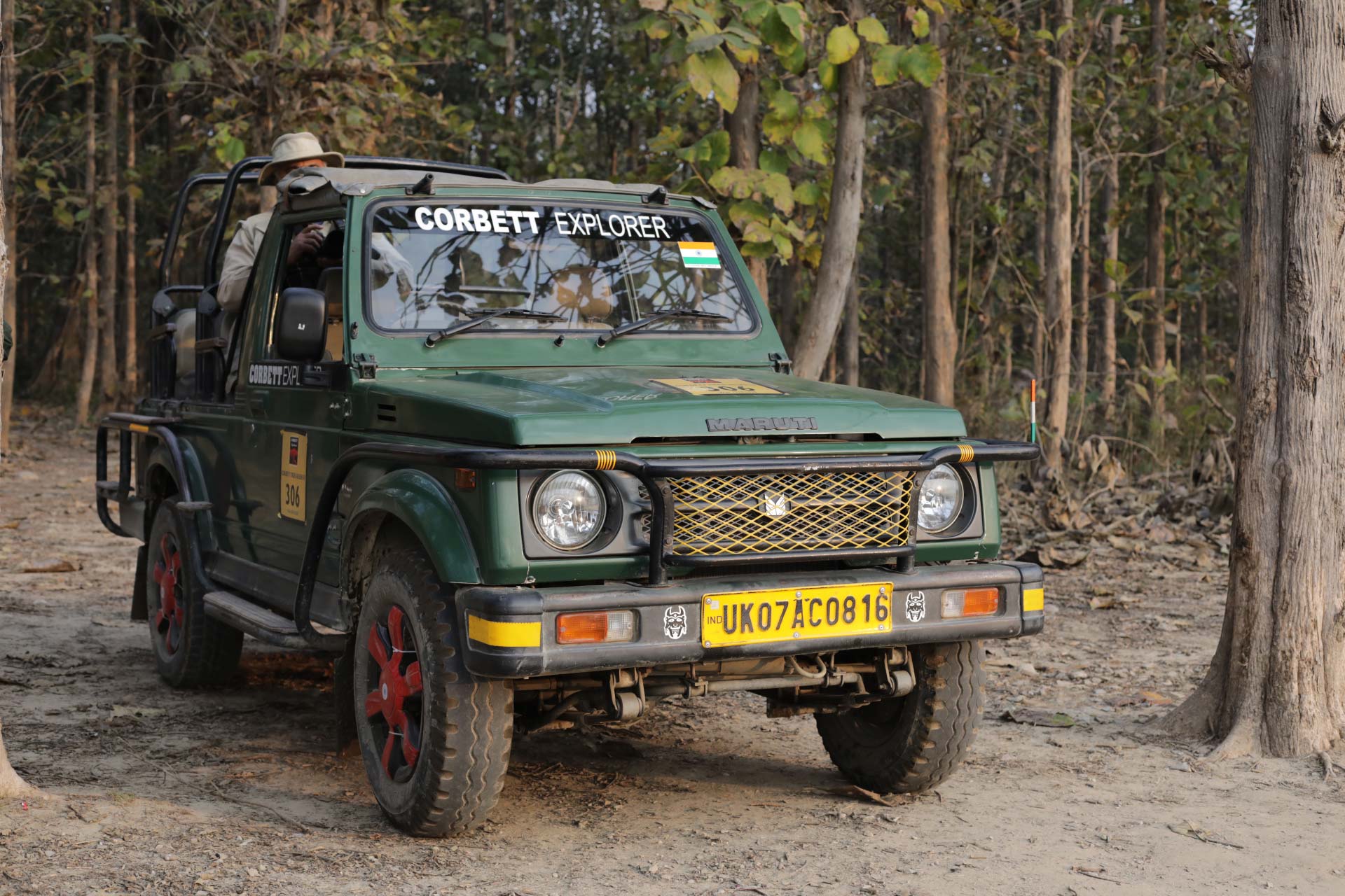 how to reach Jim Corbett