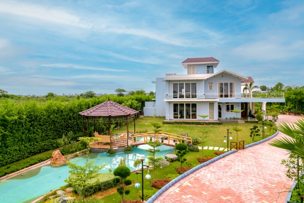 pool villas near delhi