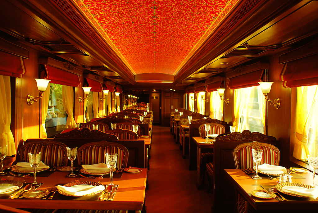 luxury train journeys in india Image credits: Luxury Train Club via Flickr https://www.flickr.com/photos/14589121@N00/4809215198