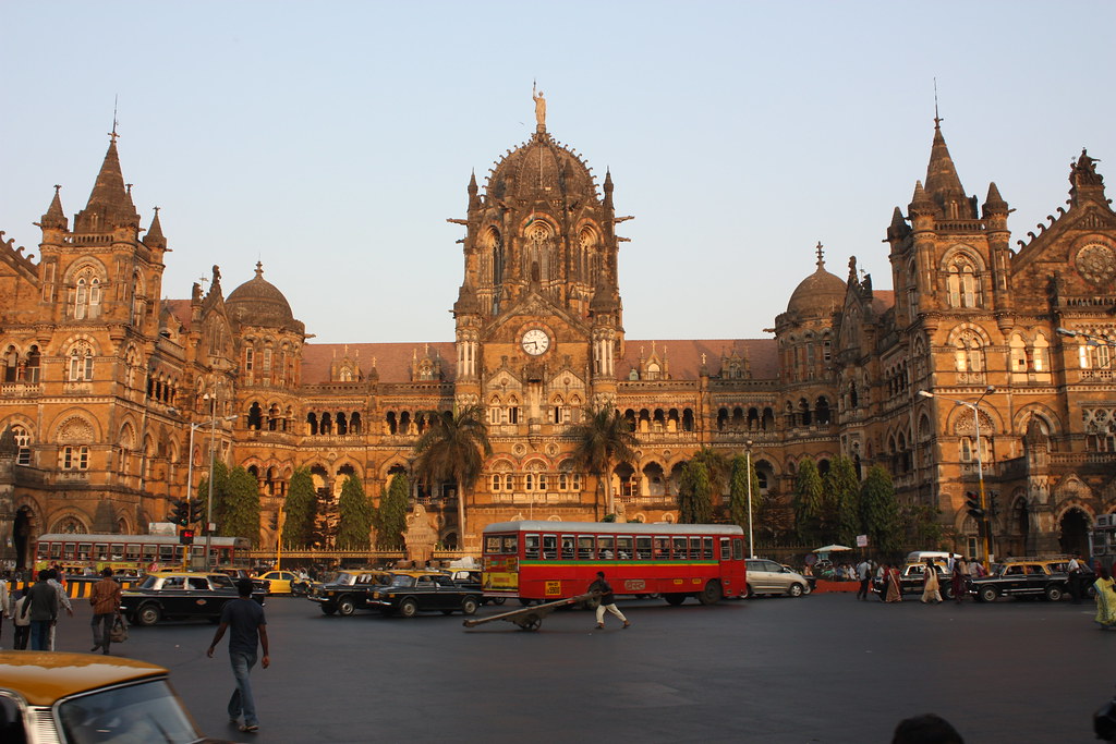 places to visit in Mumbai Image credits: Arian Zwegers via Flickr https://www.flickr.com/photos/azwegers/6362166797