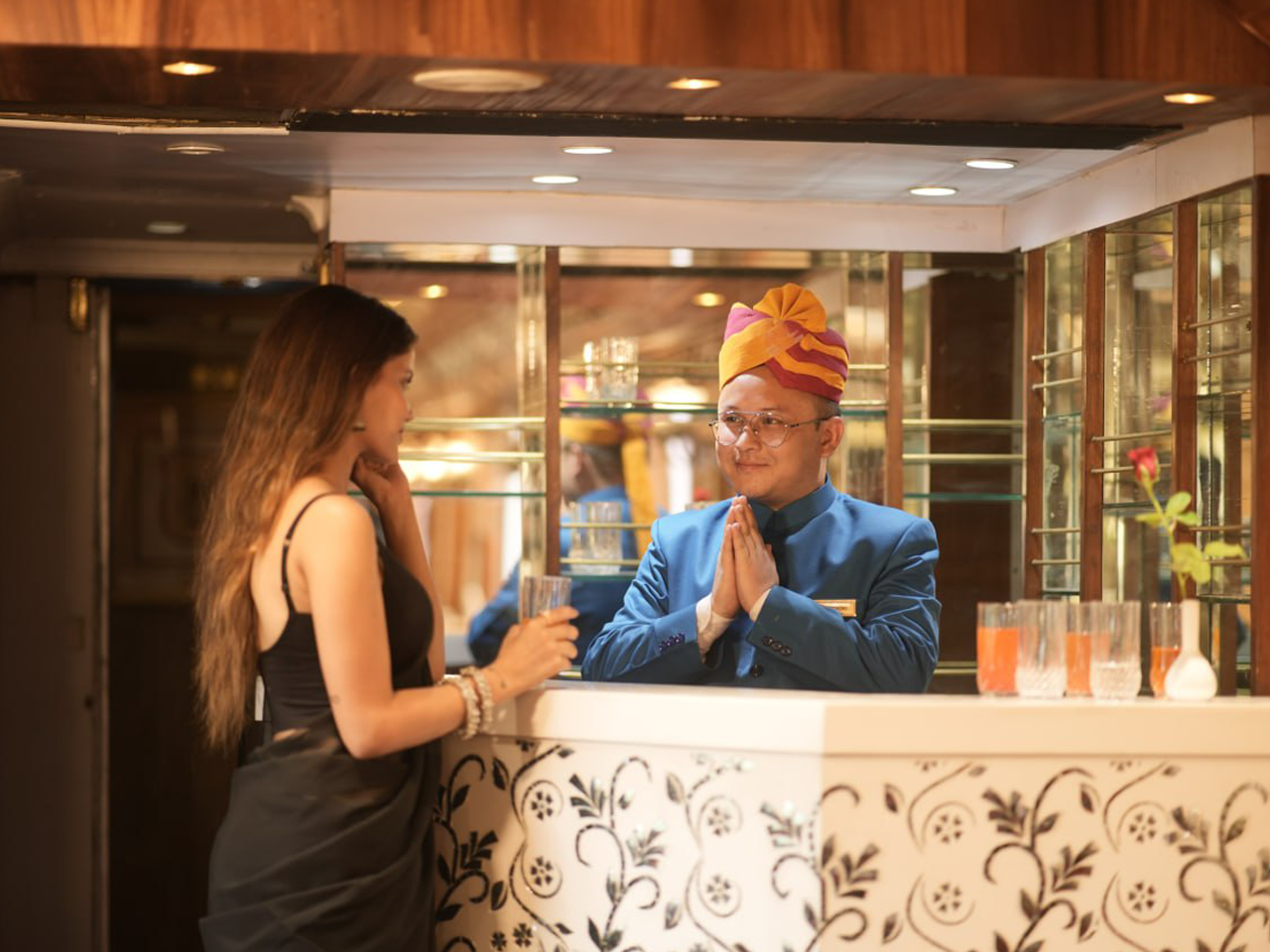 Bar Facilities in Palace on Wheels