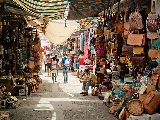 The Vibrant Shopping Scene in Coimbatore

https://www.pickpik.com/people-marketplace-daytime-souk-discount-bazaar-63080