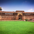 things to do in Agra