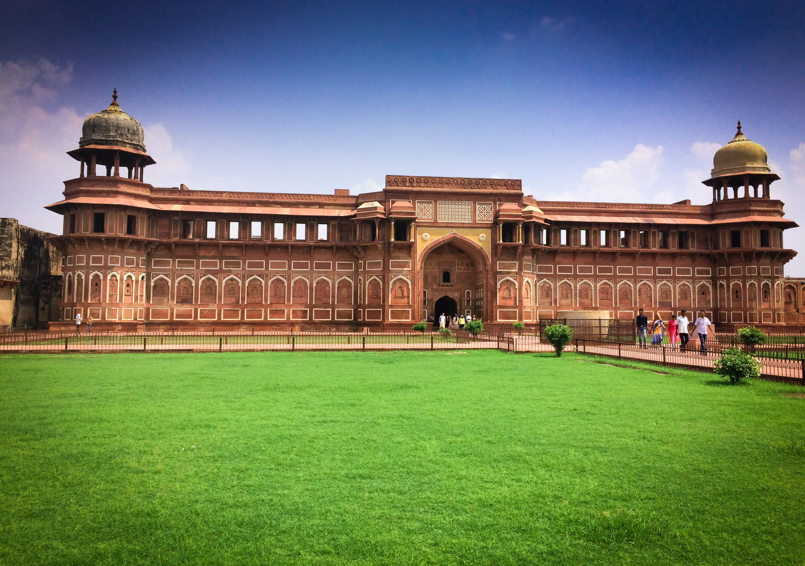 things to do in Agra