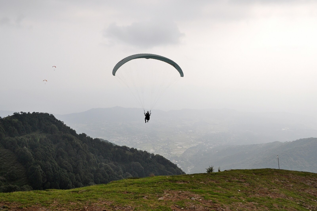 Paragliding in Mukteshwar