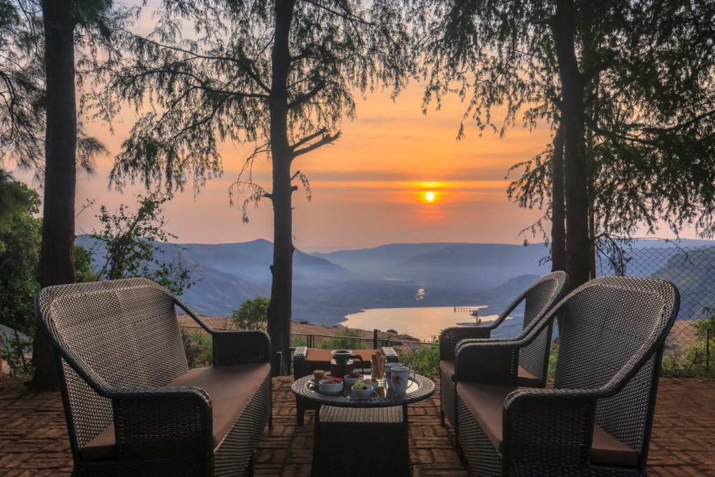 villas with a view in mahabaleshwar