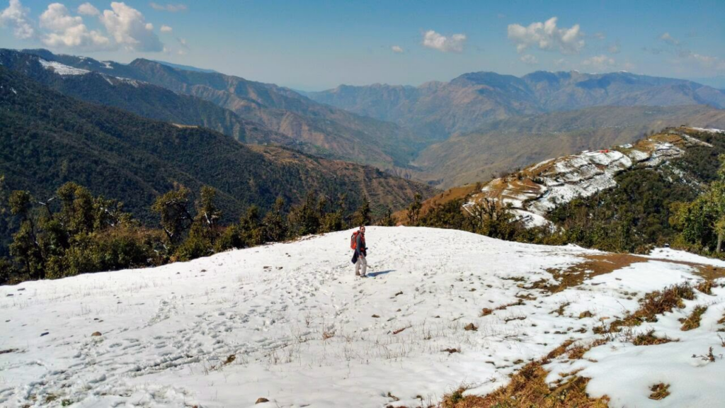 nag tibba trek in uttarakhand