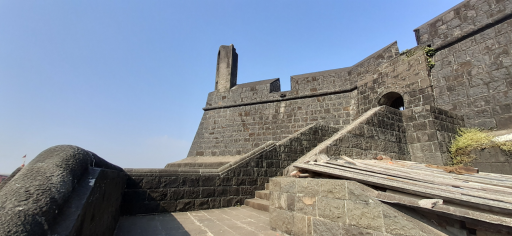 forts in mumbai for weekend getaway