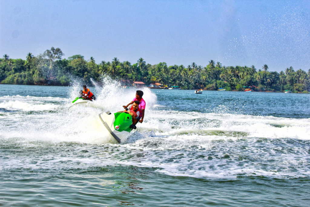 water sports in malvan