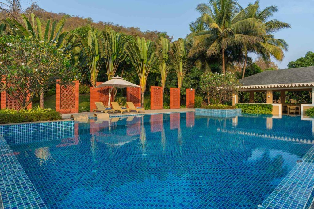 Villas with a view in Alibaug